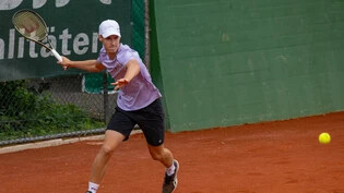 Auf dem Vormarsch: Roman Glarner hat sich im Tennisranking der Junioren verbessert.