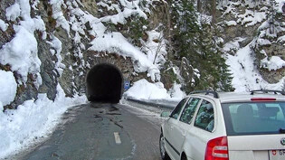 Sehr eng: Der Tunnel Val Cotschna auf der Samnaunerstrasse wird ersetzt.