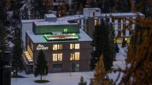 Neubau Klinik Gut in St. Moritz Bad: Die neue Klinik ist ein Ergänzungsbau zum Heilbadzentrum.