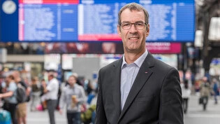 Der Mann für den Regionalverkehr: Der 61-jährige Werner Schurter arbeitet schon seit über 20 Jahren mit dem Kanton Glarus und für die SBB.