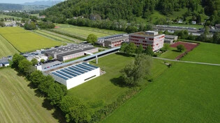 Wird vergrössert: Um die Pflegeschule von Glarus nach Ziegelbrücke verlegen zu können, wird die dortige Gewerbliche Berufsschule (Bild) erweitert. 