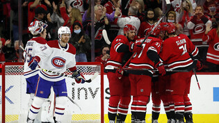 Nino Niederreiter (ganz links) bejubelt mit seinen Teamkollegen sein Führungstor gegen die Montreal Canadiens