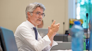 Antworten auf die aktuelle Stromsituation: Energieminister Mario Cavigelli erklärt während der Debatte die Haltung der Regierung.