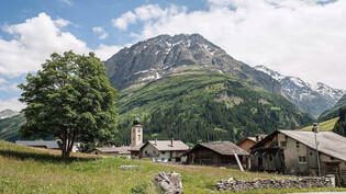 Restlos alle Bündner Berggemeinden betroffen: Sogar nicht-touristische Orte wie Nufenen leiden auch wegen des Zweitwohnungsgesetzes.