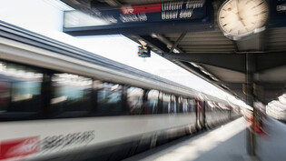 Halbstundentakt: Während der Wintersaison verkehren mehr Züge zwischen Chur und Zürich.