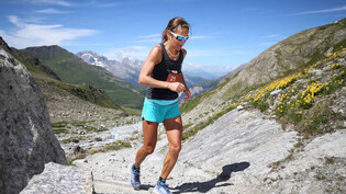Jasmin Nunige auf dem Weg zum Sieg im Jahr 2016. Nunige ist neu auch im OK des Laufklassikers in Davos.