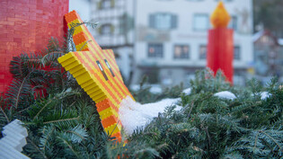 Diebesgut: Auch dieses Jahr werden ein paar der weihnachtlichen Legofiguren vom Adventskreisel beim Obertor vermisst. 