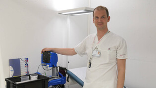 In «seinem» Impfzentrum können bis zu 500 Personen wöchentlich geimpft und geboostert werden: Johannes Teuber, Leiter des Impf- und Testzentrums im Kantonsspital Glarus.