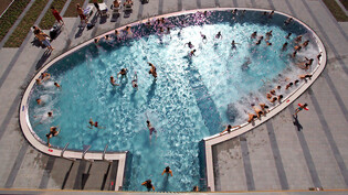 Das Wasser in den Schwimmbecken des eau-là-là wird bis zu 1 Grad Celsius kälter. 