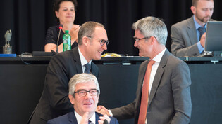 Abschied: Die Regierungsräte Christian Rathgeb (links) und Mario Cavigelli (rechts) bestreiten im Dezember ihre letzte Session als Bündner Exekutivmitglieder. 