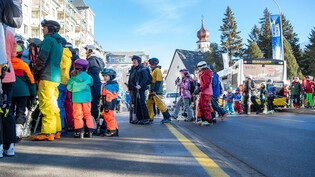 Ausländische Gäste kehren zurück: Davos – im Bild die Talstation der Parsenn-Bahn – kann als international ausgerichtete Destination besonders profitieren.