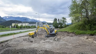 An der Hauptstrasse in Domat/Ems wird am Pumptrack gebaut.
