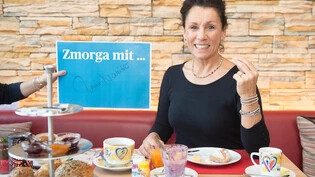 Geniesst ein Frühstück mit Folsäure: Maria Walliser setzt sich seit bald 20 Jahren für das «Lebensvitamin» ein.  Bild: Olivia Aebli-Item