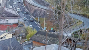 Von der Strasse zerschnitten: Mühlehorn leidet unter dem Lärm der Autobahn Chur–Zürich. 