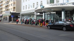 Während aus den meisten Nationen weniger Gäste nach Davos kamen, reisten massiv mehr Polinnen und Polen hierher.