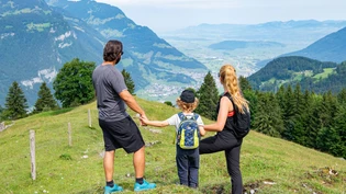 Wandern ist ein Erlebnis für die ganze Familie. Zu einer guten Wanderung gehört aber mehr als nur das eigentliche Wandern.