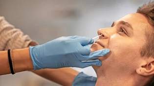 Ein Selbstversuch: «Glarner Nachrichten»-Mitarbeiter Lucas Blumer besucht alle sieben Covid-Testcenter im Kanton.