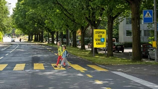 Schulstart: Ab Montag sind wieder Schulkinder unterwegs – der Verkehrs-Club Schweiz ruft deshalb auf, besonders vorsichtig zu fahren.