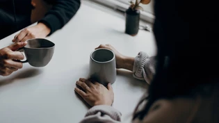 Lippen aufeinanderzupressen und nichts zu sagen: Ungefragt fallen Ratschläge ohnehin meist auf unfruchtbaren Boden.