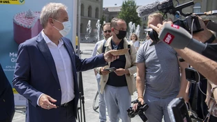 Tun auch nur ihren Job: Journalistinnen und Journalisten sind massiven Einflussnahmen ausgesetzt – neun von zehn Medienschaffenden in der Schweiz kennen Beschimpfungen, Drohungen oder Einflussnahmen.