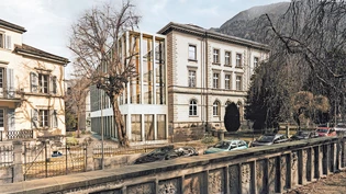 Blick in die Zukunft: So soll das Staatsgebäude an der Churer Grabenstrasse künftig aussehen, wenn die Stimmbevölkerung dem notwendigen Kredit zustimmt. 