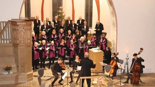 Der Chor St. Johann sang sich unter der Leitung von Ulrich Weissert gekonnt durch ein schweres Repertoire.