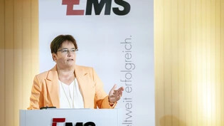 Ems-Chefin Magdalena Martullo informiert an der Bilanzmedienkonferenz über den Geschäftsgang bei der Ems-Gruppe.