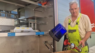 Abmontiert: Das Martinshorn und das Blaulicht reisen im Gepäck mit.