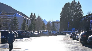 Friedliche Stimmung am Seeparkplatz. 