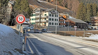 Der Bund prüft neue rechtliche Vorgaben für Tempo 30 auf verkehrsorientierten Strassen. 