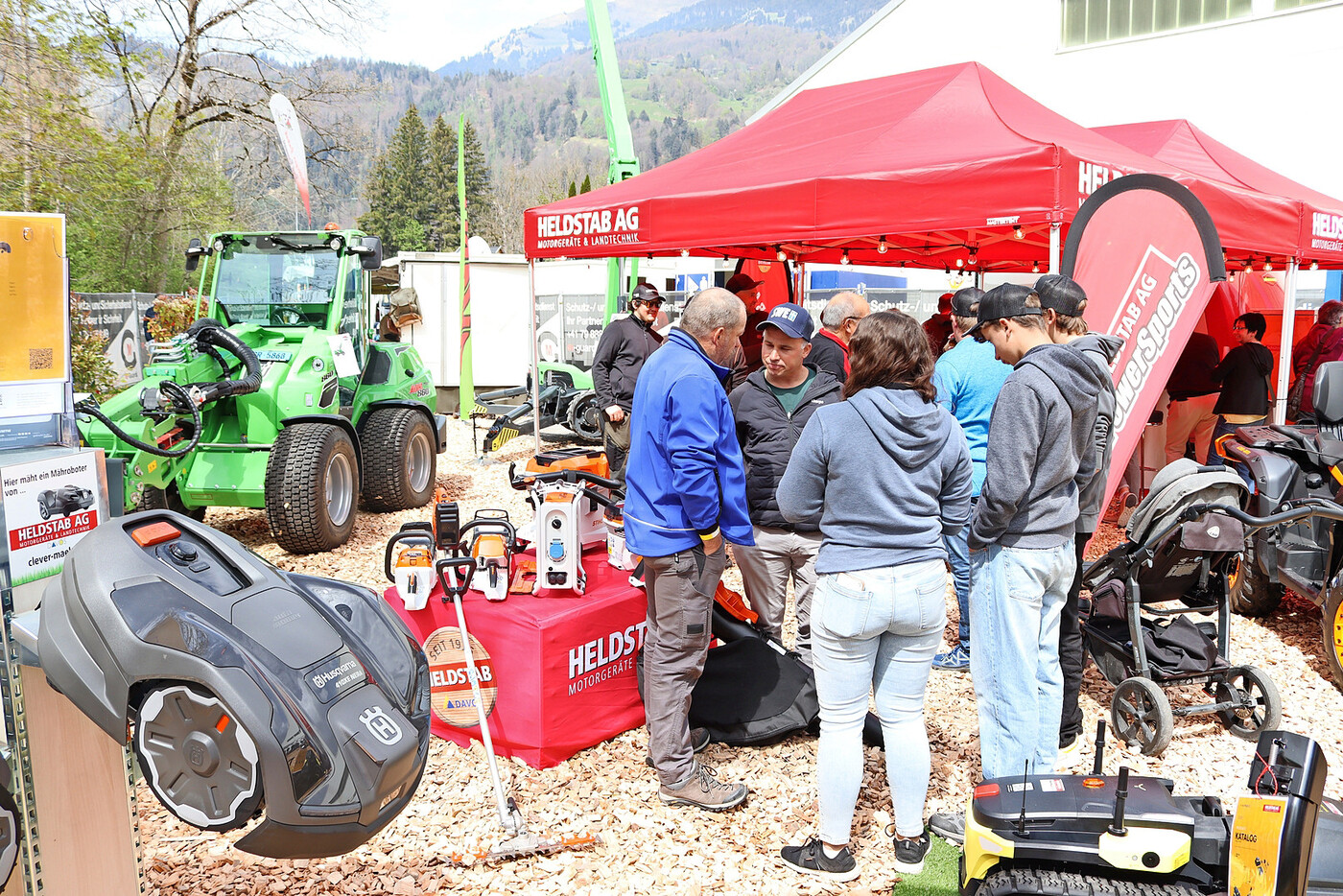 ... oder die «Heldstab AG».