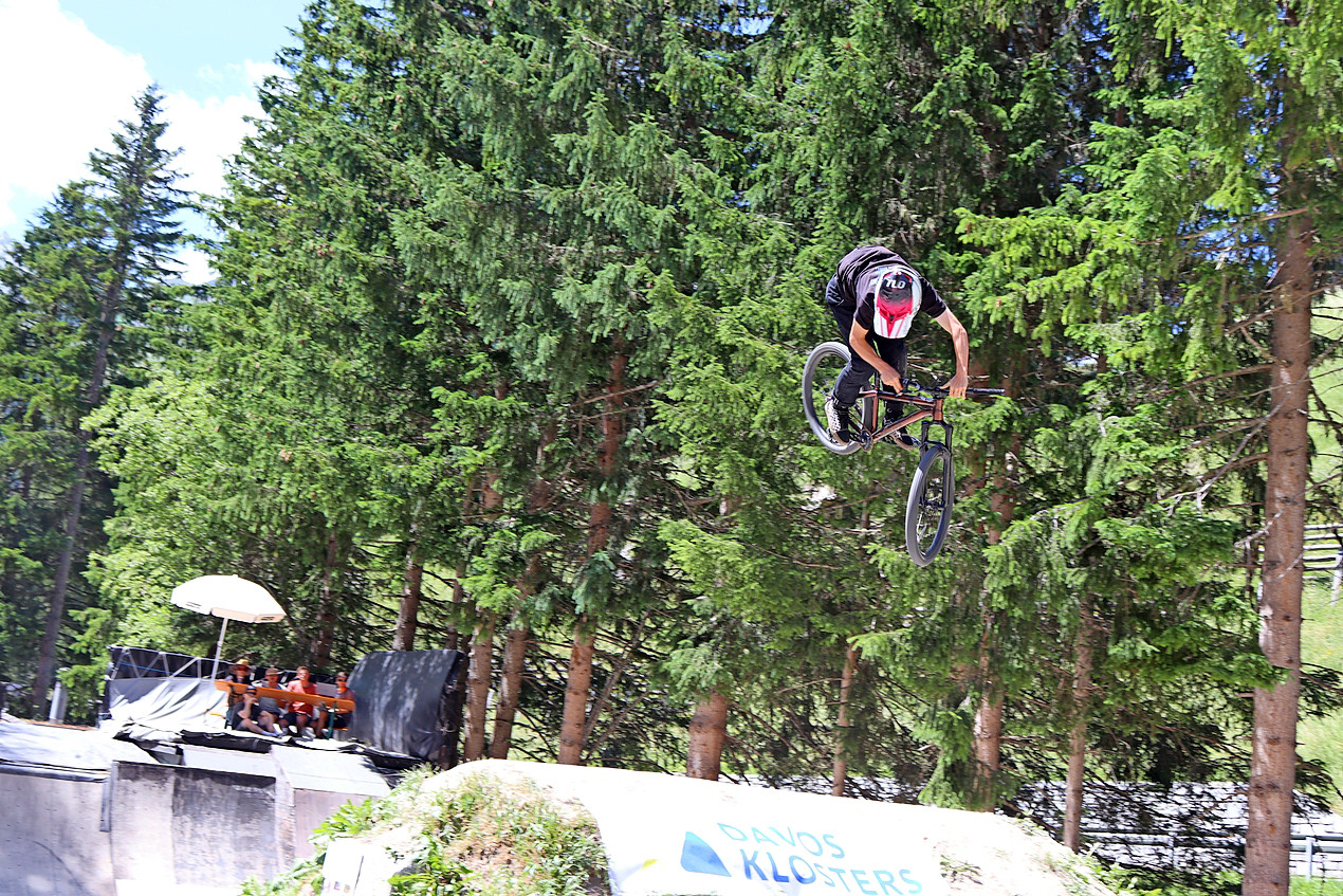 Einer von vielen Drehsprüngen.