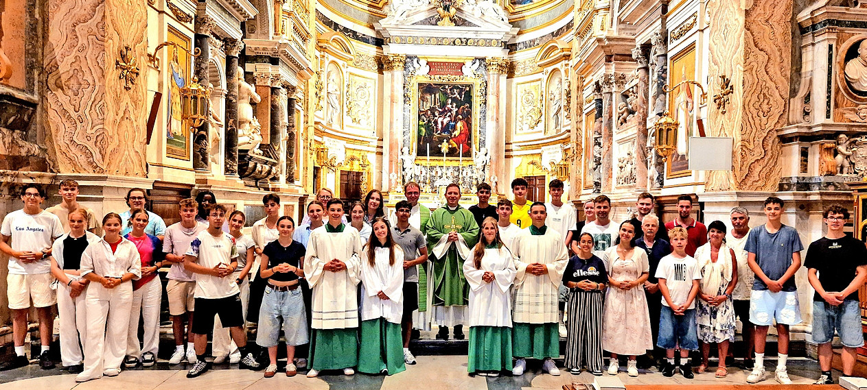Die Feier der heiligen Messe verbindet seit den Anfängen der Kirche bis heute zu einer weltweiten Glaubensgemeinschaft.  