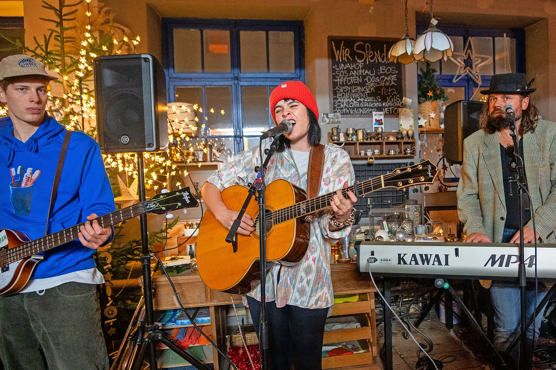 Melli Zech und Tom Hauser geben ein Konzert in der Brocki «bim Walter Meier».