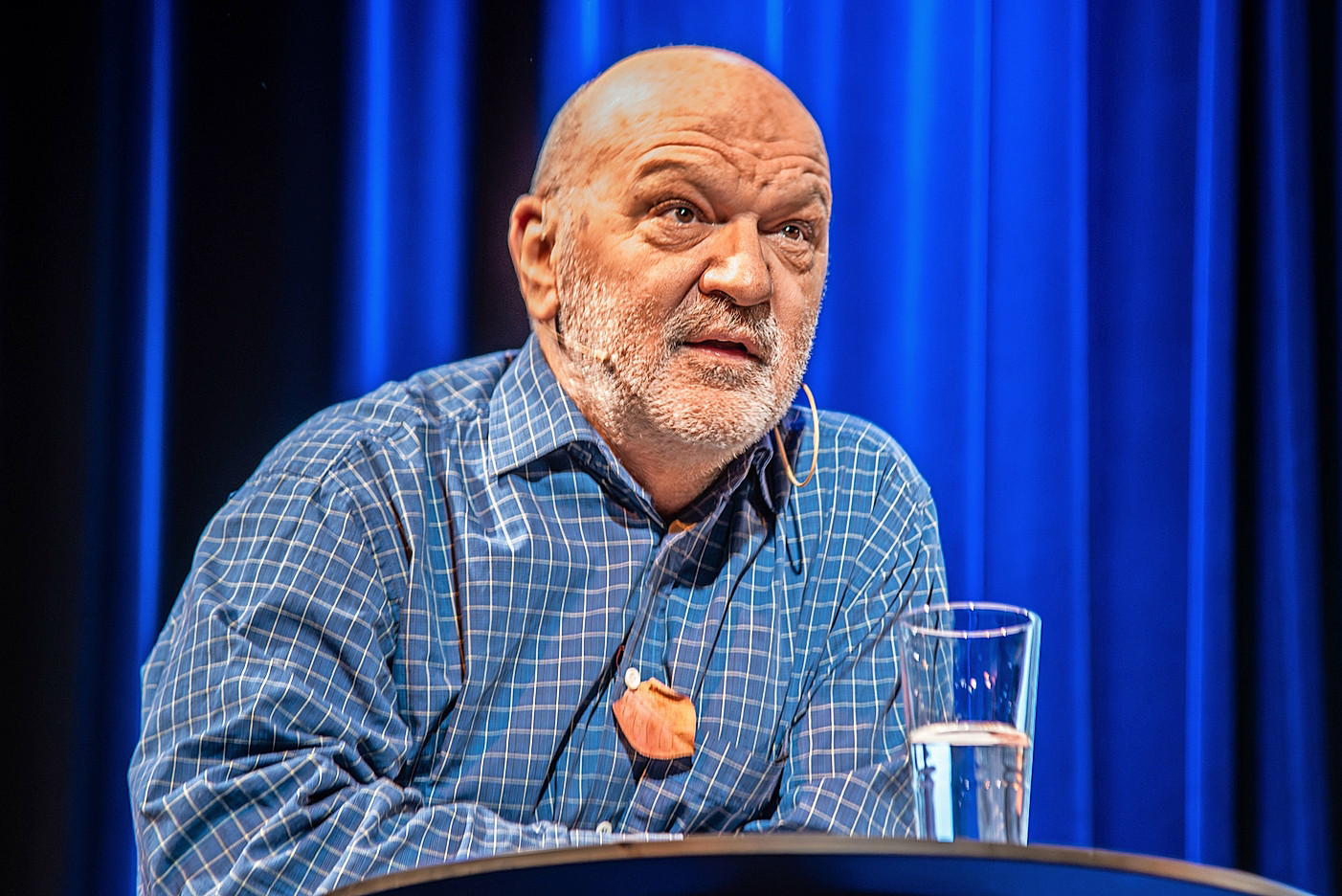 Köbi Gantenbein während der Lesung.
