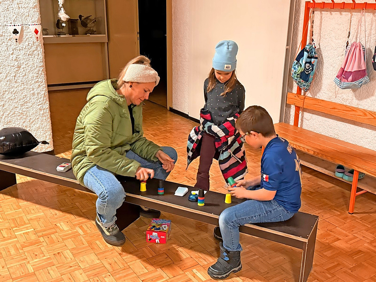 … einfach nur spielen: An der Vernissage des «Weihnachtszaubers» kamen alle auf ihre Kosten.  