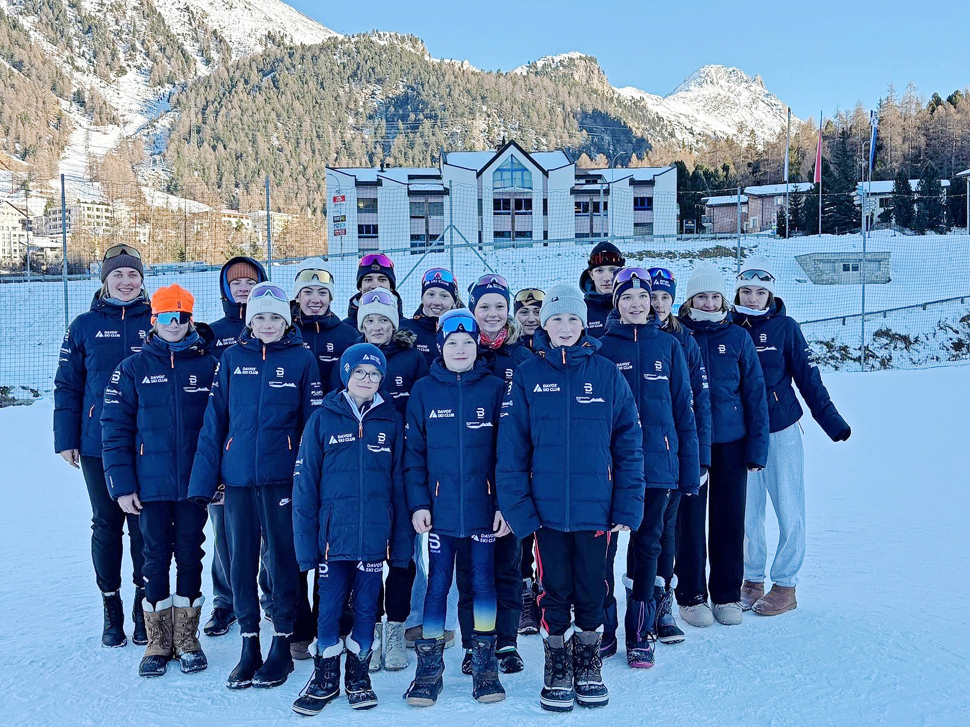 Die Delegation des Regionalen Leistungszentrums Davos Klosters Nordisch in Pontresina. 