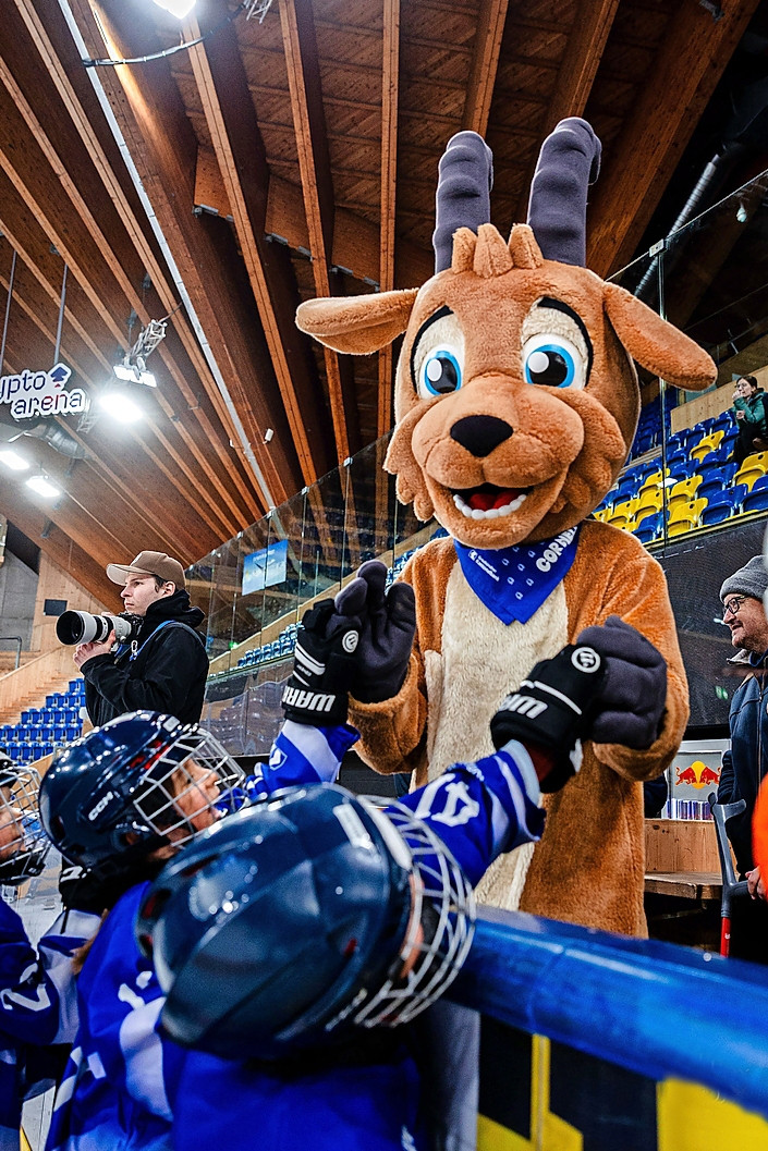 GKB-Maskottchen Cornell war bei den Kindern hoch im Kurs.